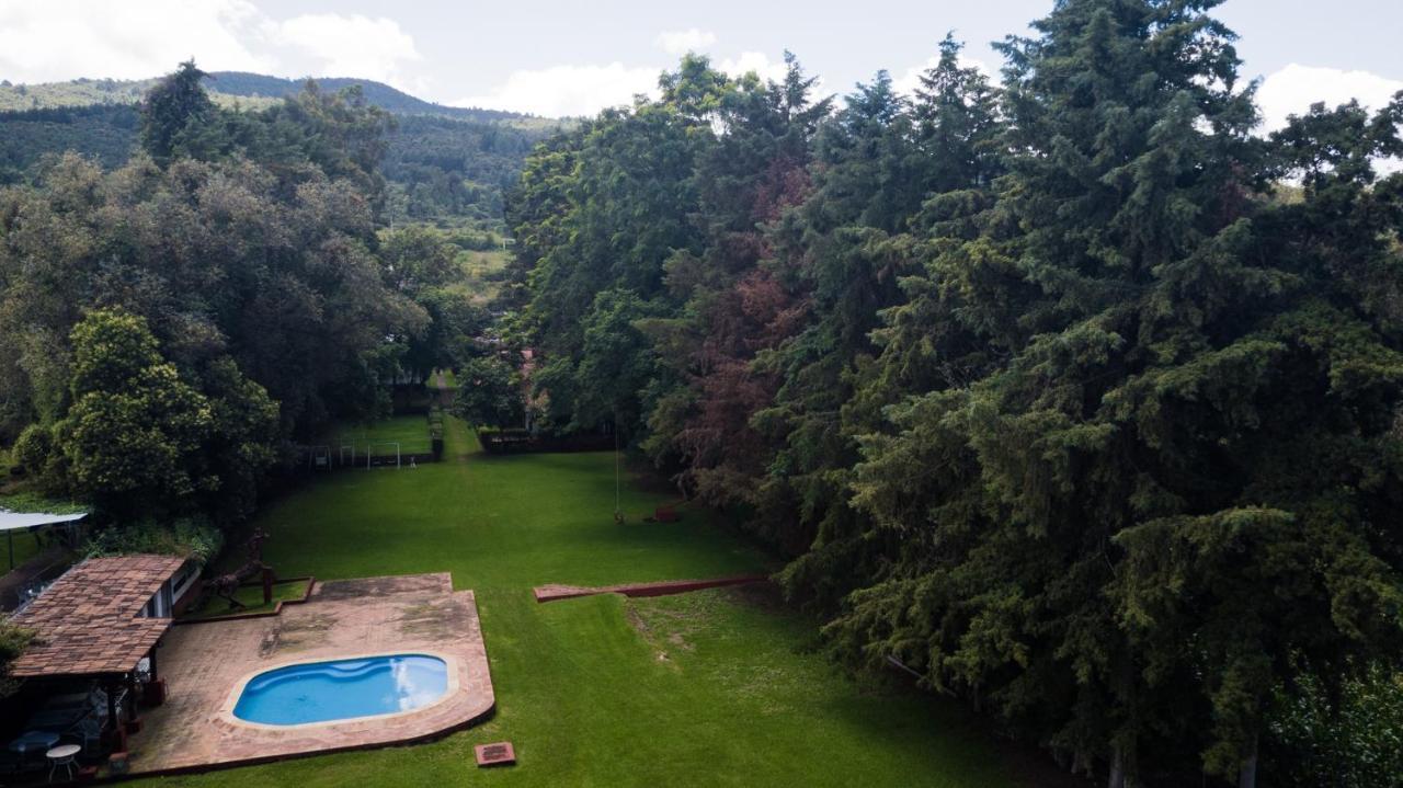 Lago Sol Hotel & Suites Tzintzuntzan Екстер'єр фото