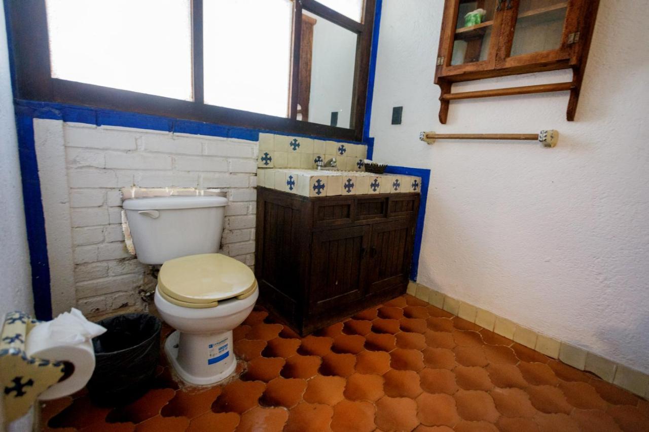 Lago Sol Hotel & Suites Tzintzuntzan Екстер'єр фото